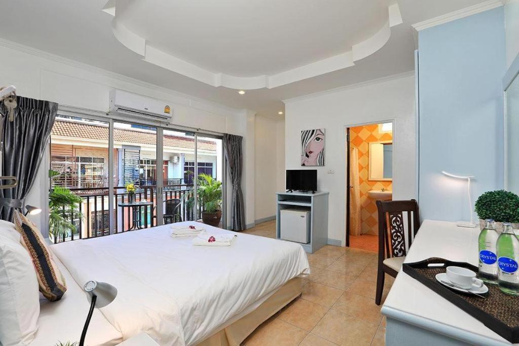 Gorgeous Boutique Room Patong Exteriör bild