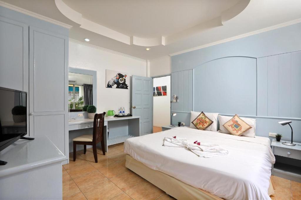 Gorgeous Boutique Room Patong Exteriör bild