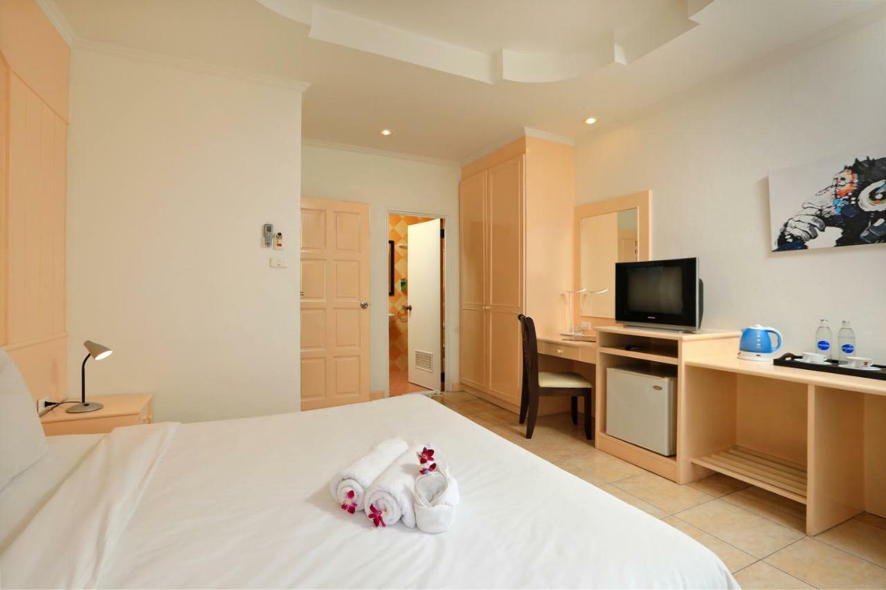 Gorgeous Boutique Room Patong Exteriör bild