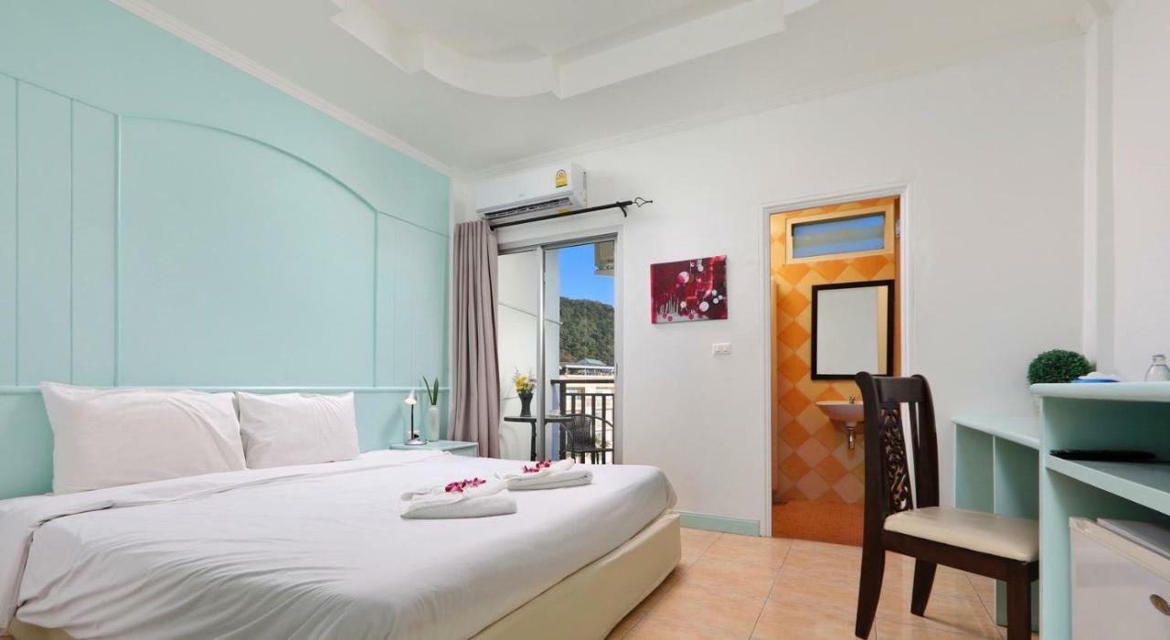 Gorgeous Boutique Room Patong Exteriör bild